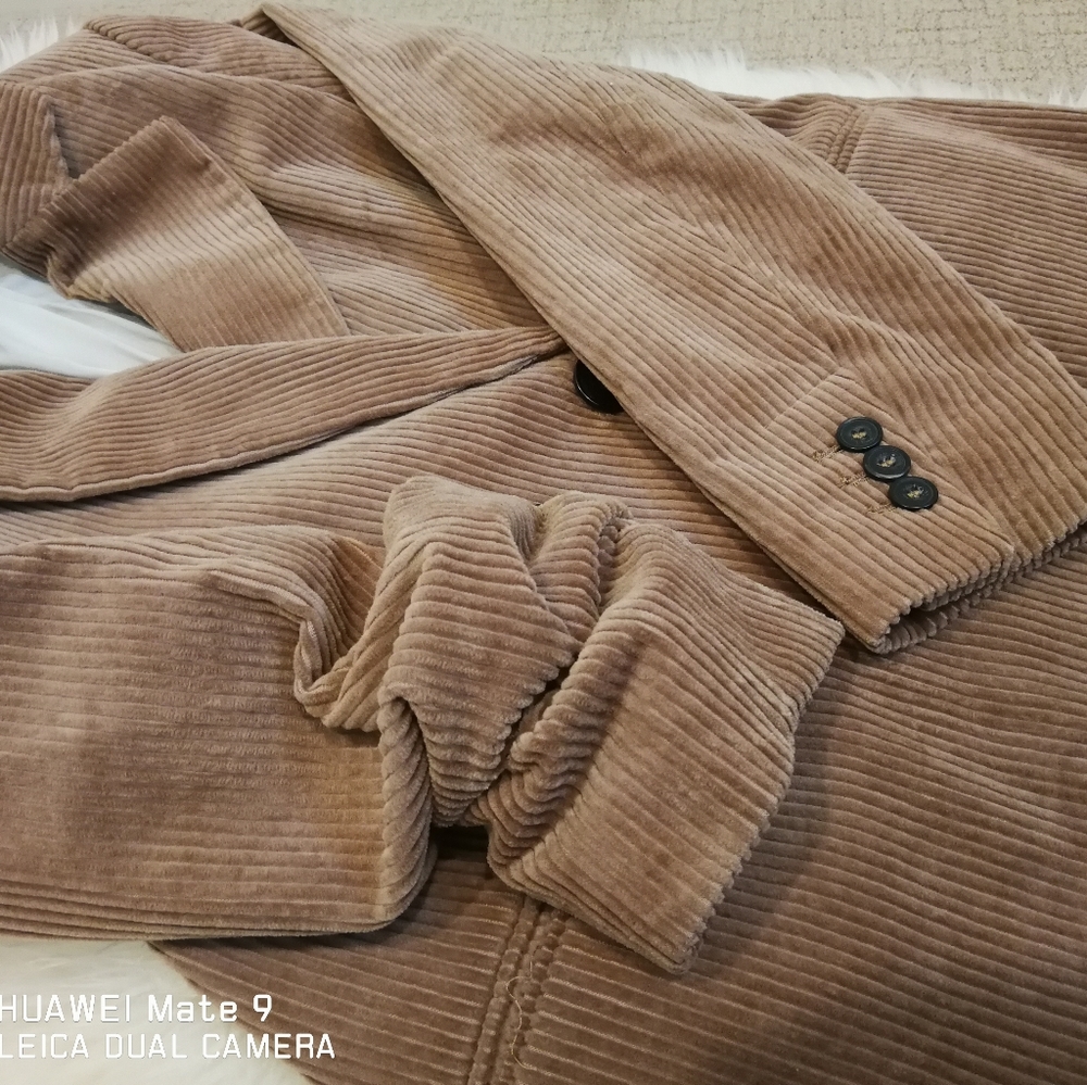 Oversized corduroy blazer